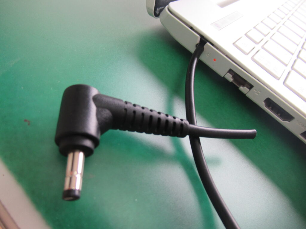 ACジャック直付け修理